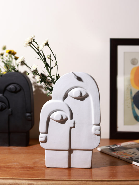 Minimalist Duo Face Vase- White
