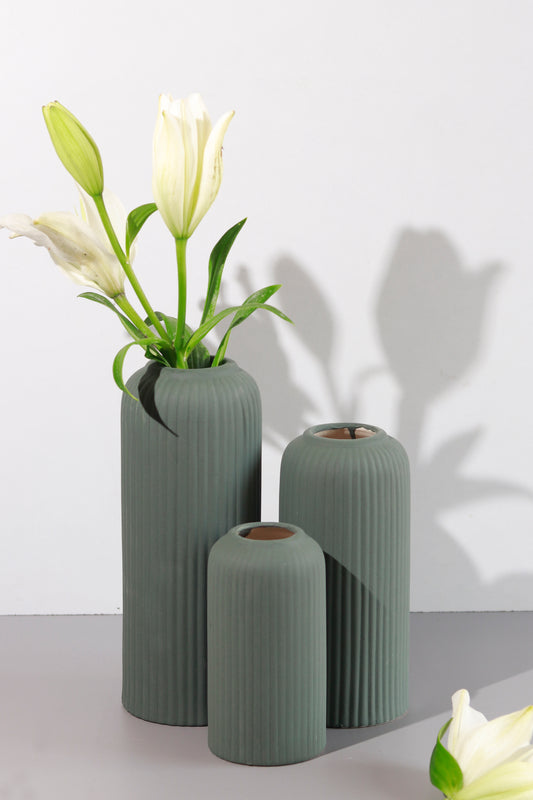 Ribbed Vase- Dark Green