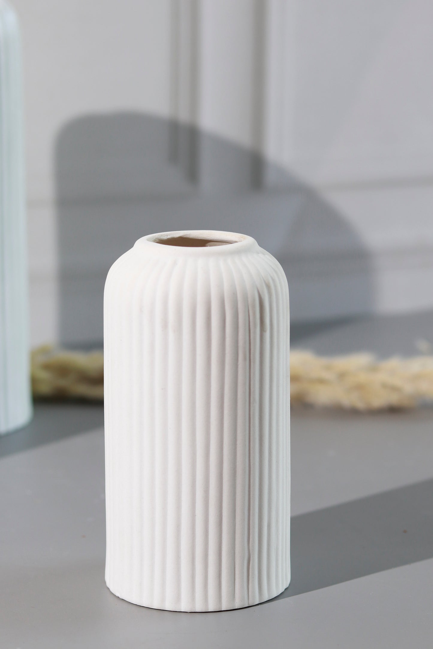 Ribbed Vase- White