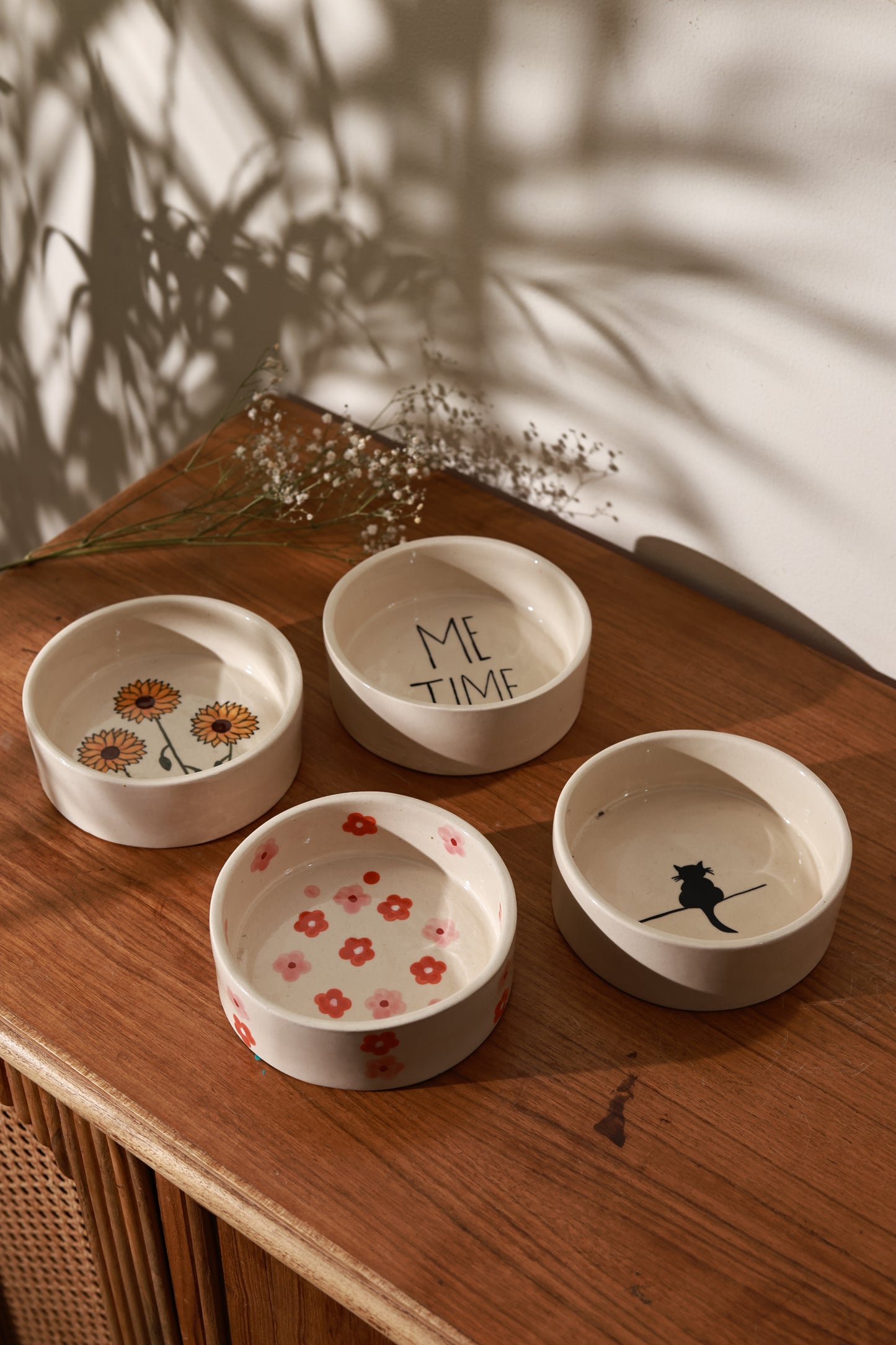 Set 4 Handpainted Breakfast Bowls