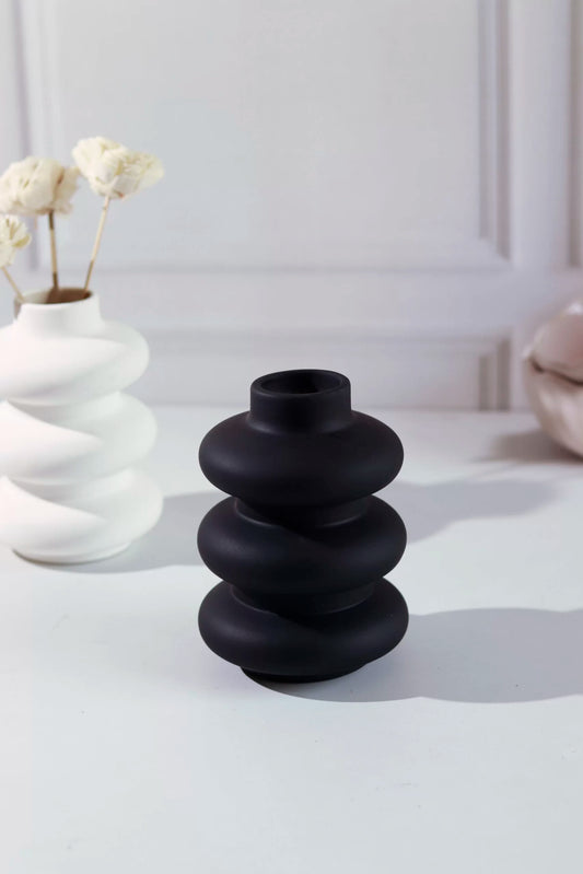 Minimalist Spiral Vase