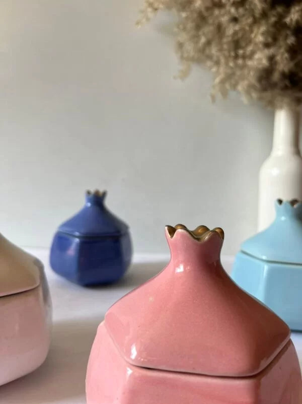 Pomegranate jars- small (with gold)