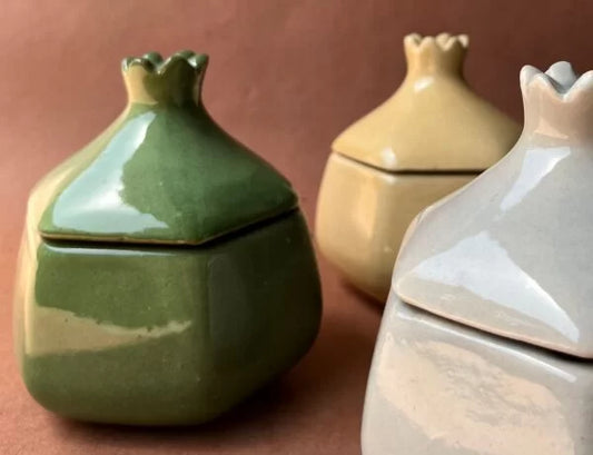 Pomegranate jars- small (without gold)