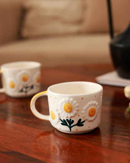 White Daisy Mug