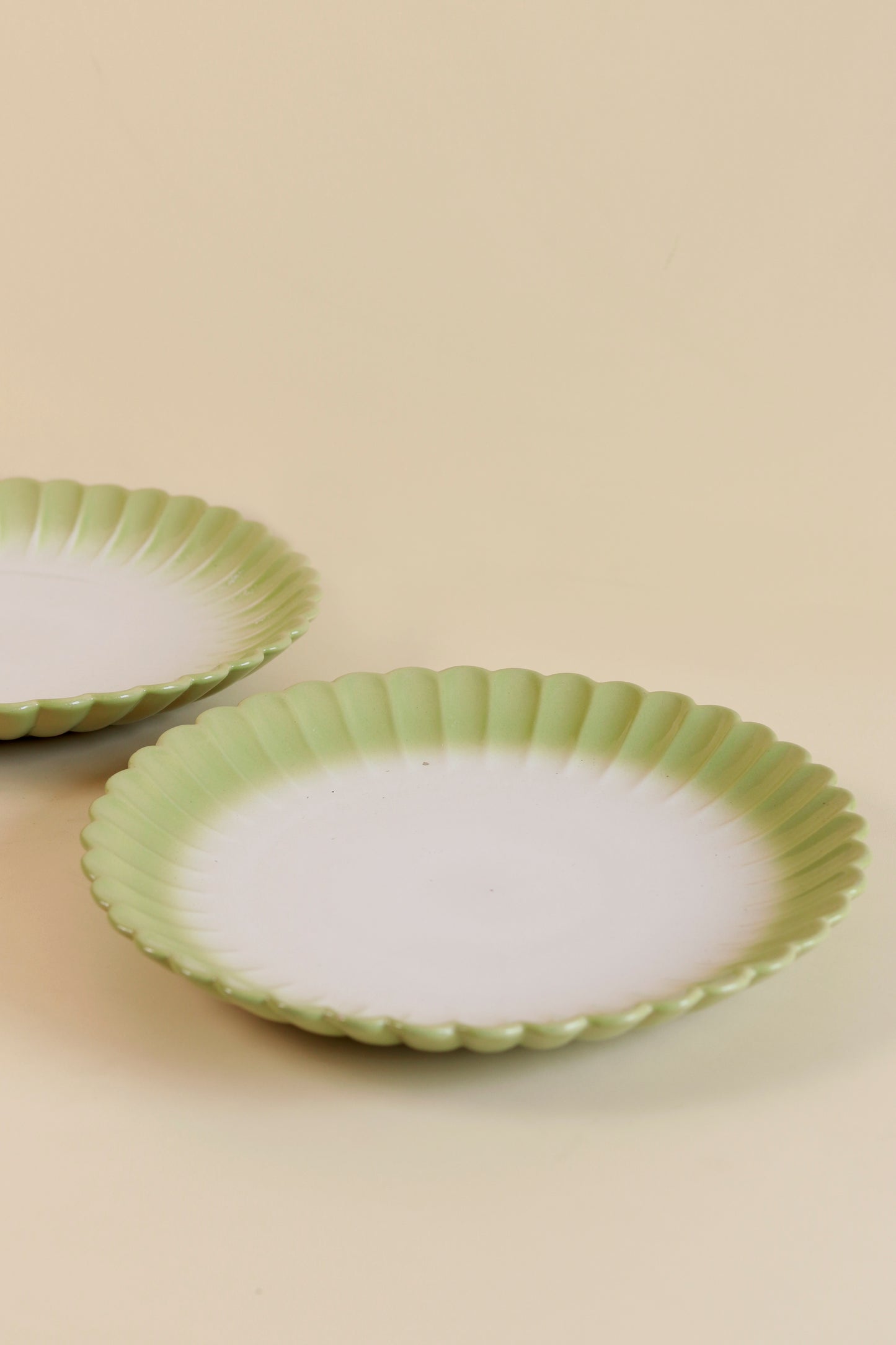 Green-White Dinner Plate