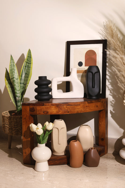 Set of 8 Trendy Vases