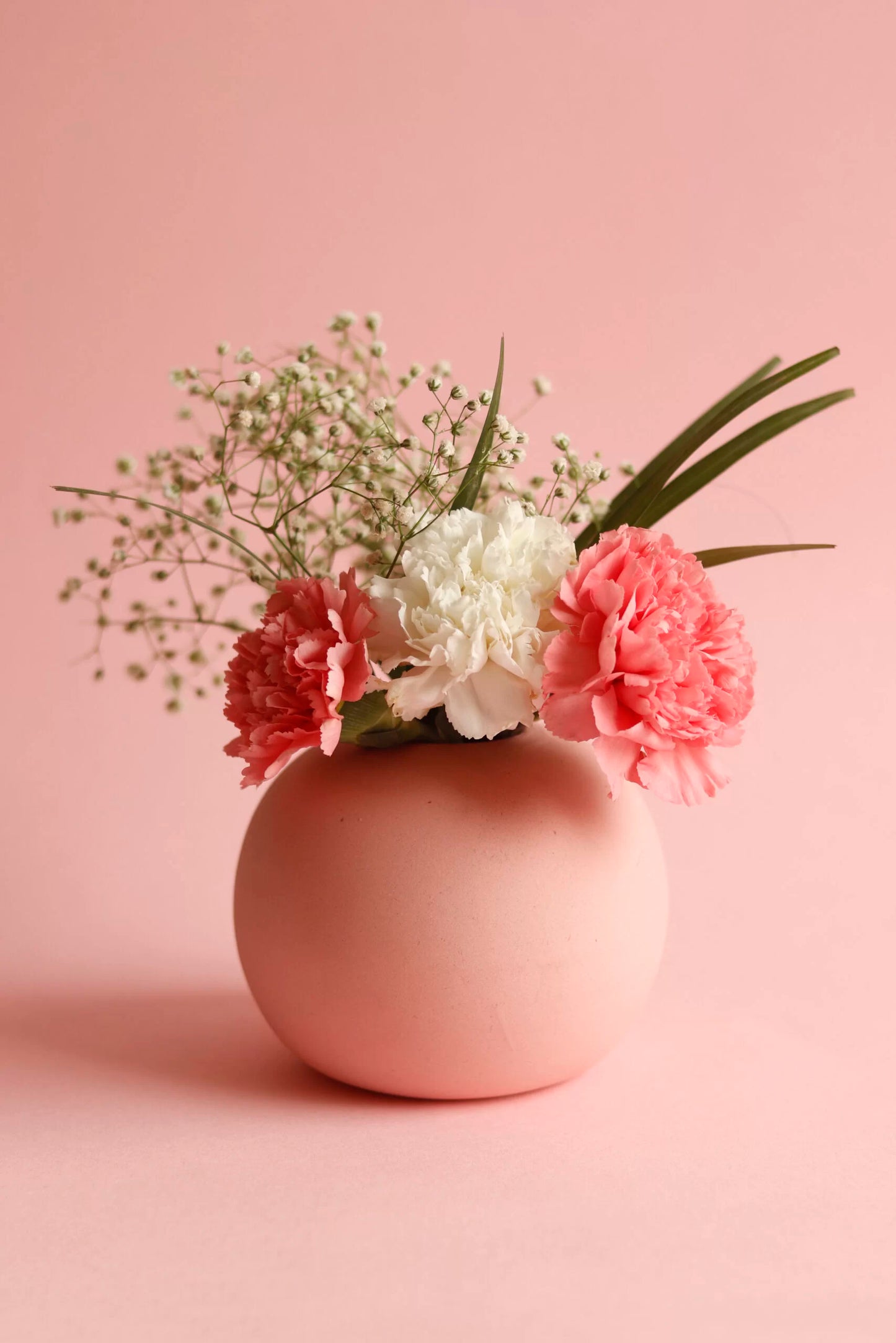 Ceramic Round Bomb Vase( Pink )